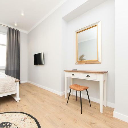 Lux Apartment At Planty Park P4You Pl 크라쿠프 외부 사진